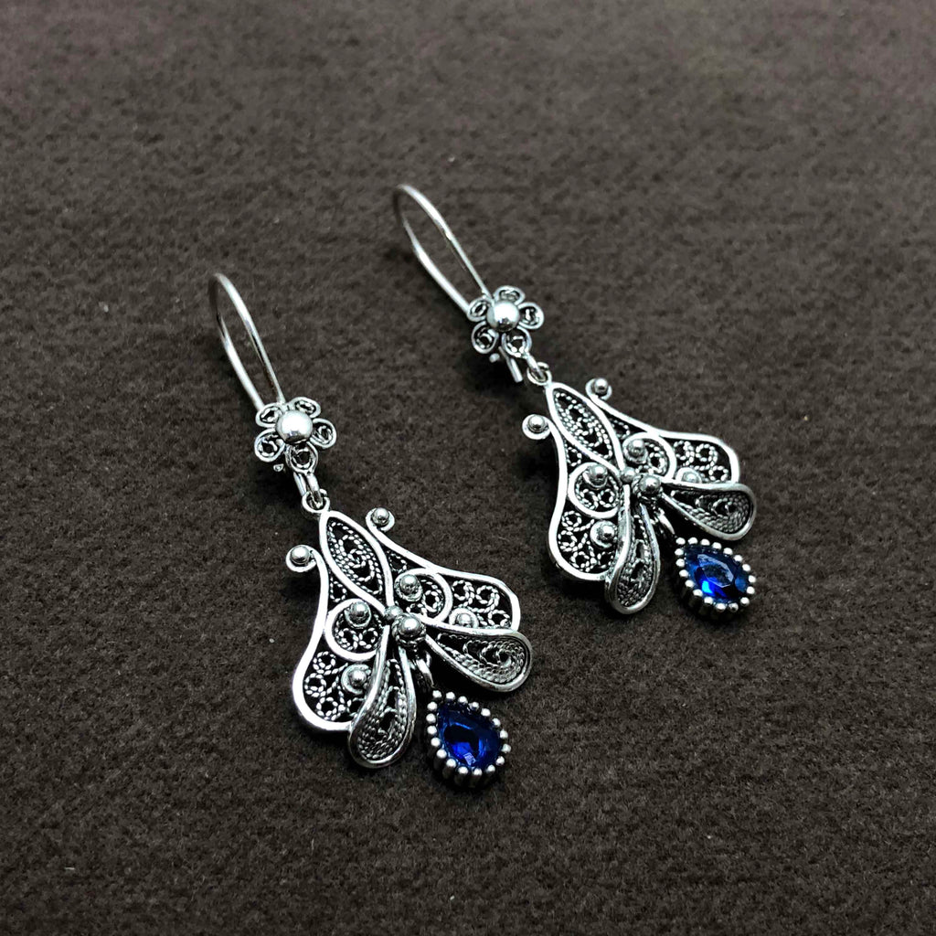 Floral Model Filigree Earrings With Sapphire (NG201011281)